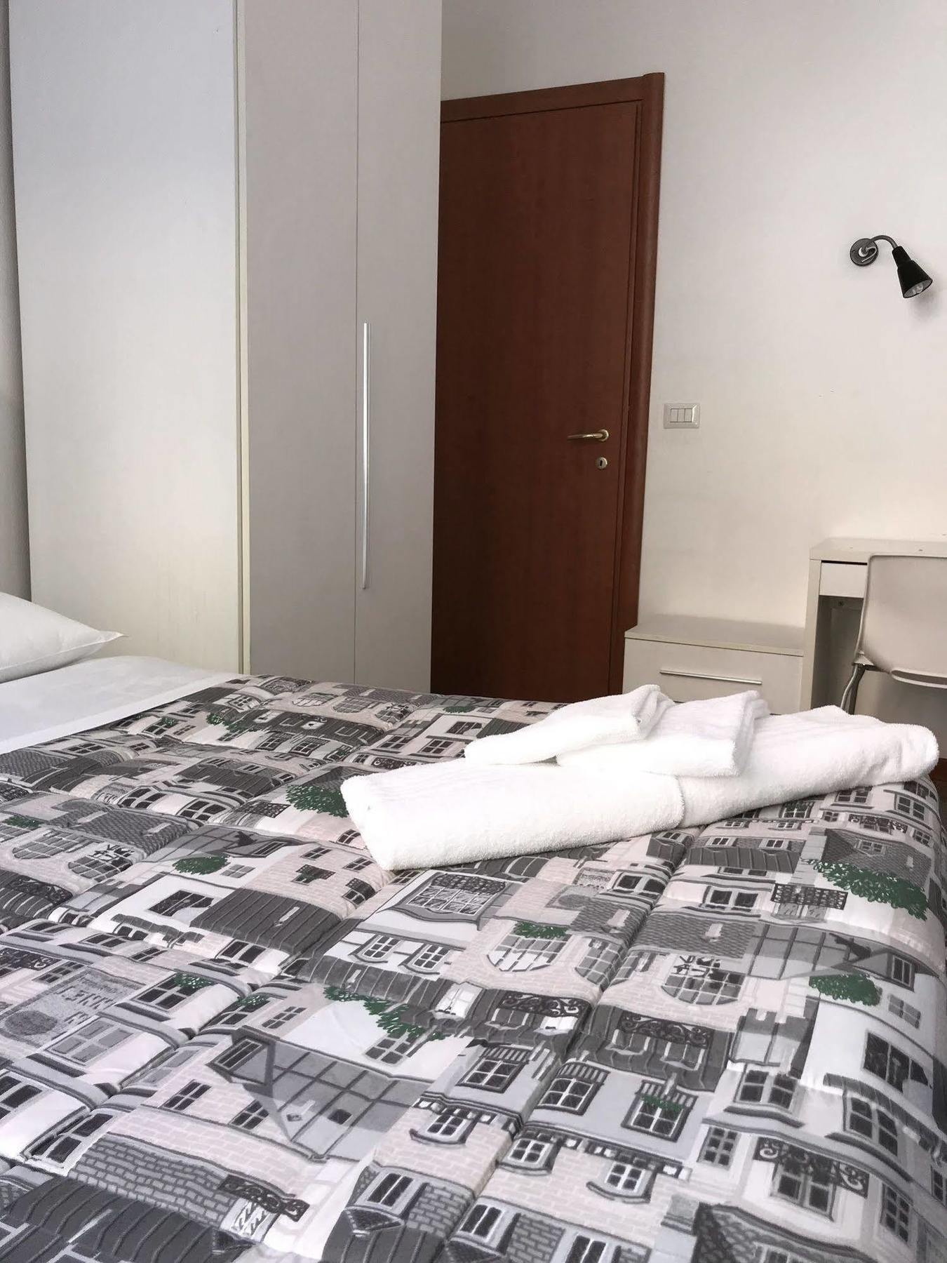 Elite Loreto Milano Otel Dış mekan fotoğraf